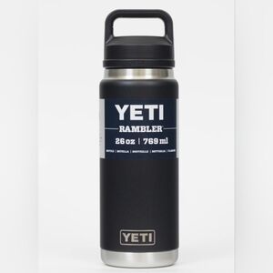 Yeti Rambler 26oz Bottle in Black with Silver Accent